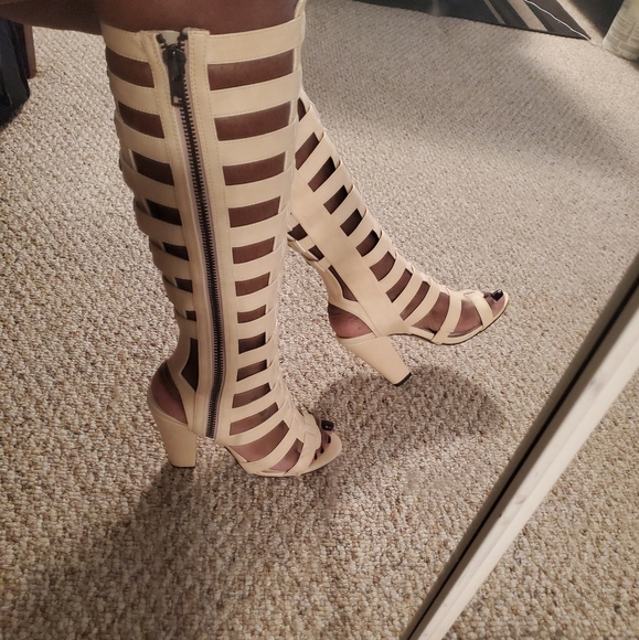 Gladiator heeled sandals - Picture 2 of 4